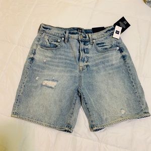 Gap jean short